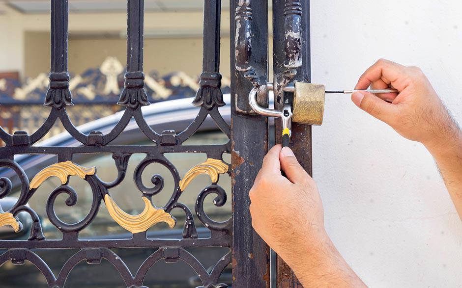 Plan-de-Cuques comment ouvrir une porte de garage basculante sans clef