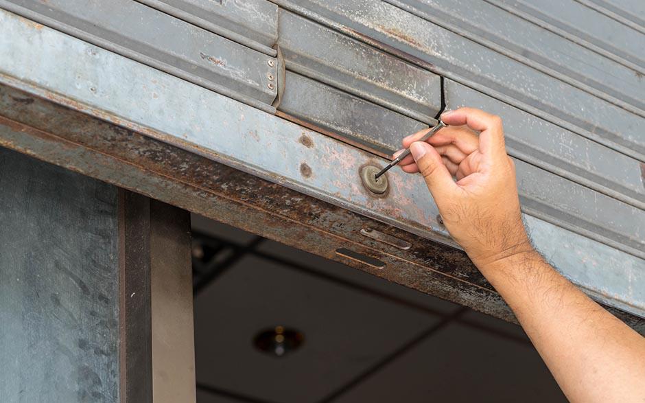 Plan-de-Cuques comment ouvrir une porte de garage basculante sans clef